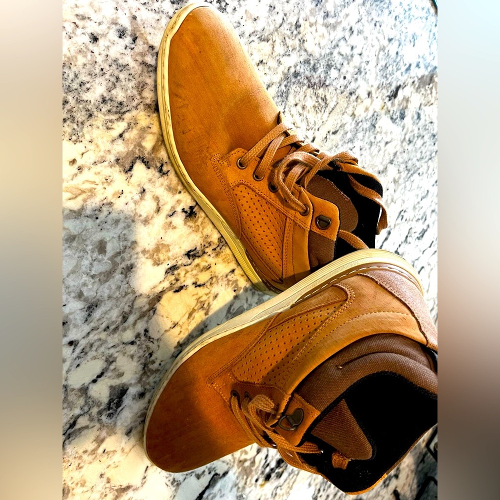 Aldo hightops. Brown, size 7.5